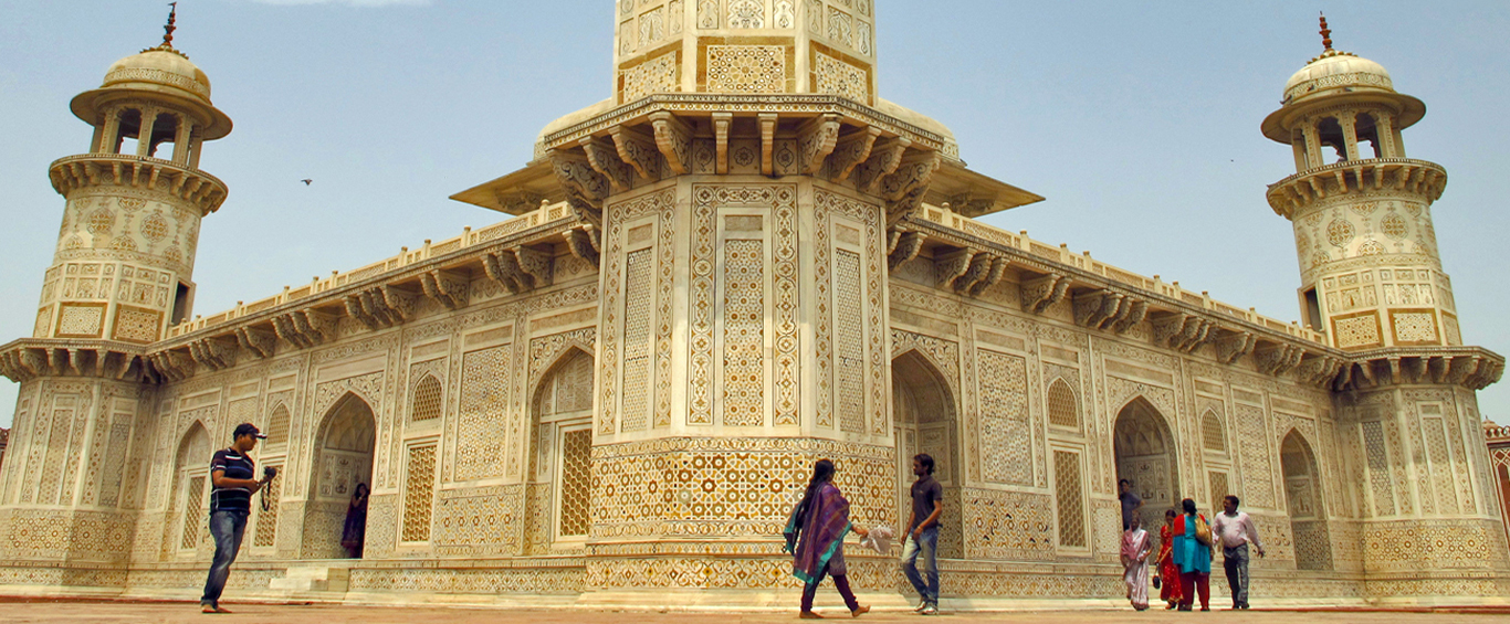 Itmad-Ud-Daulah (Baby Taj)